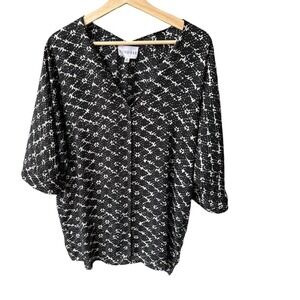 Olive Oak Top Blouse Black White Abstract Print 3/4 Sleeve V Neck Size Medium